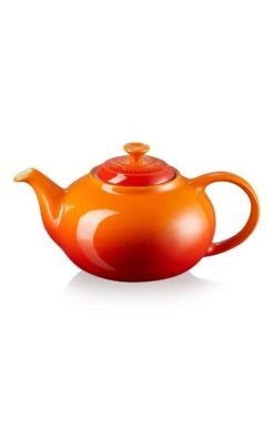 Le Creuset Classic Teapot
