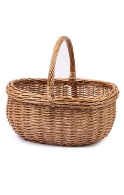 Deluxe Oval Willow Shopper