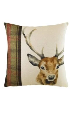 Hunter Cushion